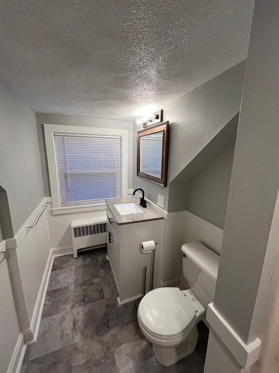 Building Photo - 142 Elm St