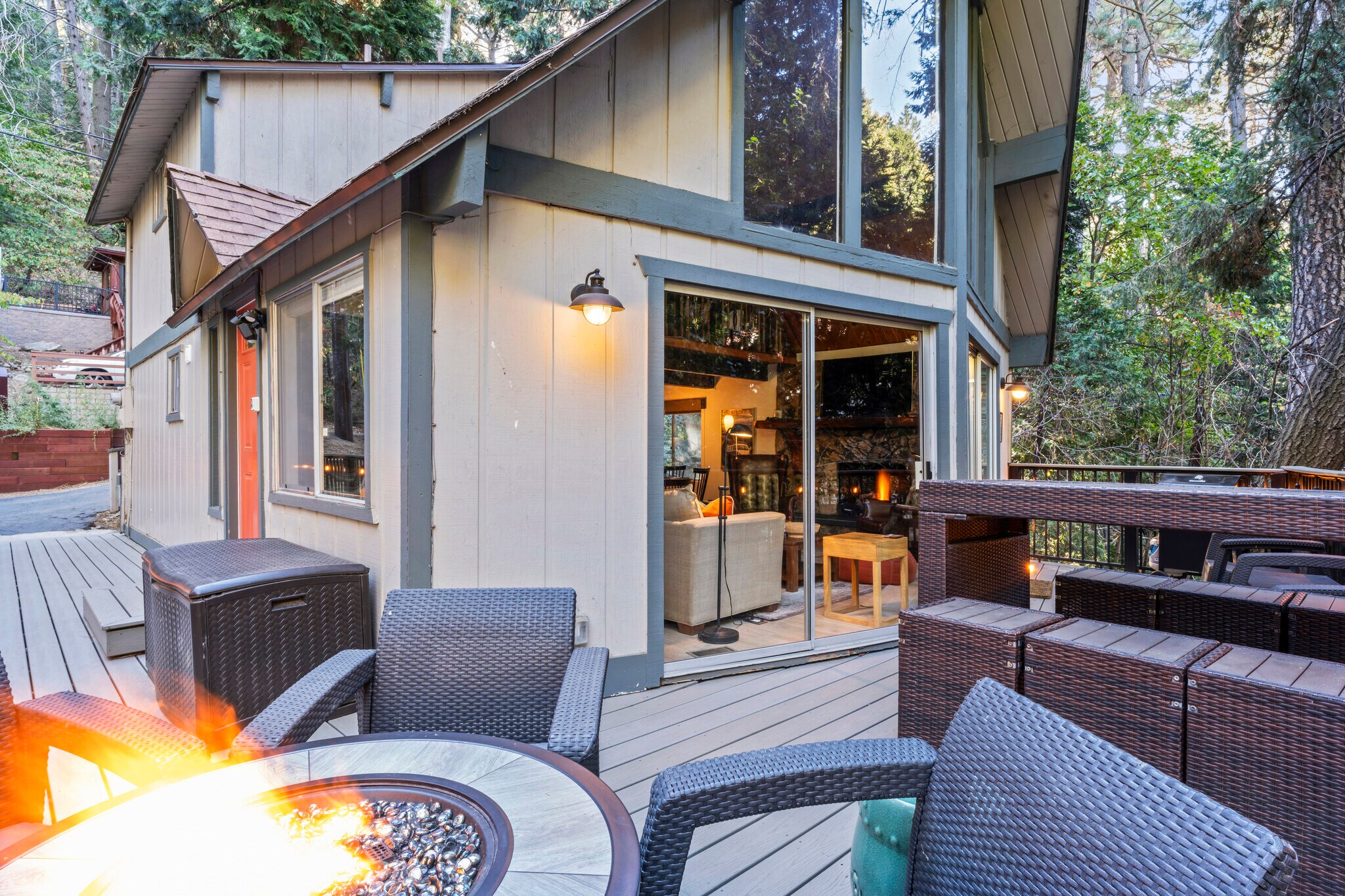 Building Photo - 692 Sunderland Ct