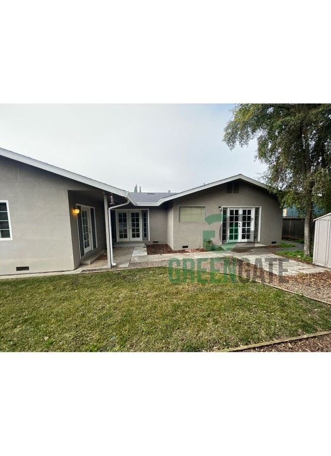 Building Photo - Spacious 4Bedroom 2Bath AVAILABLE NOW in Modesto!!