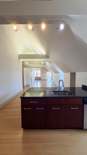 Spacious layout - 4400 Laclede Ave