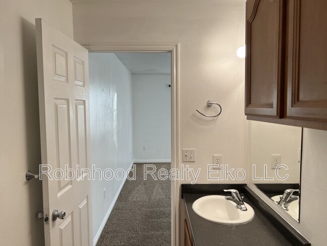 Building Photo - 333 Spring Creek Pkwy