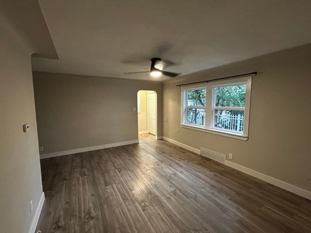 Building Photo - 1464 Elmira St