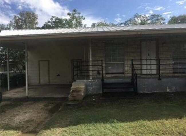 Building Photo - 203 North St