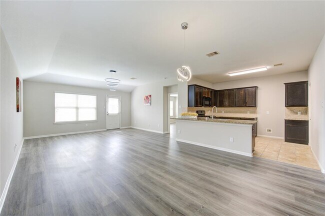 Building Photo - 9207 Ranch Ridge Ln