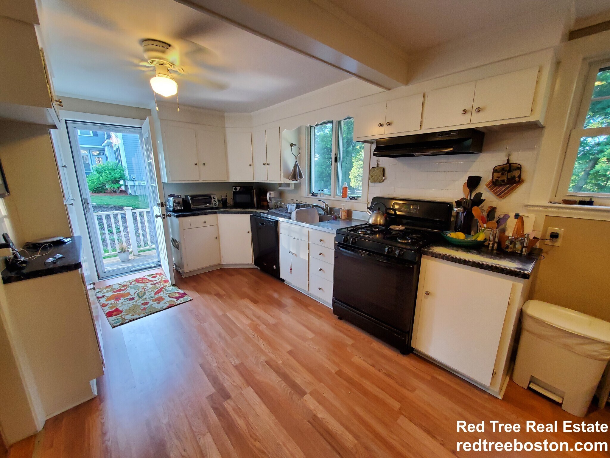 Building Photo - 58 Longfellow Rd