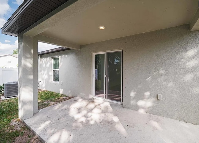 Building Photo - 12609 Maple Bonsai Dr