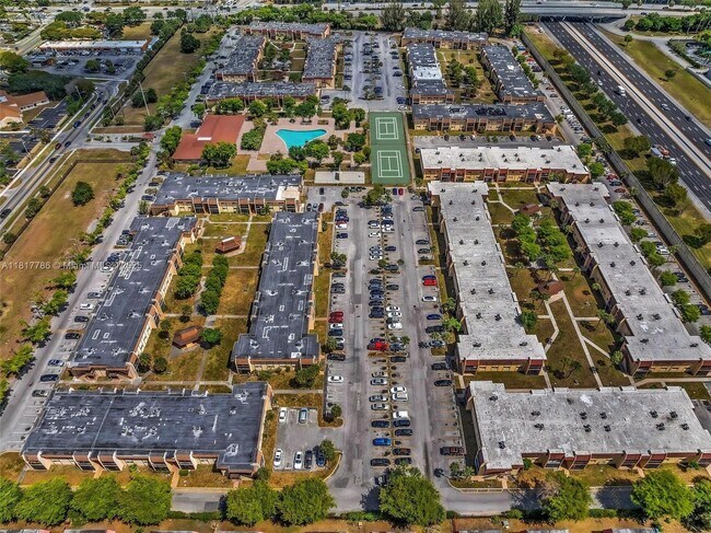 Building Photo - 2830 NW 55th Ave