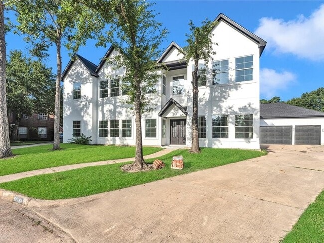 Building Photo - 8115 Cedar Brush Cir
