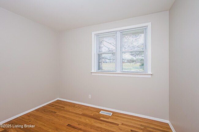 Building Photo - 9412 Titan Dr