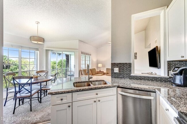 Building Photo - 7470 Highway 1