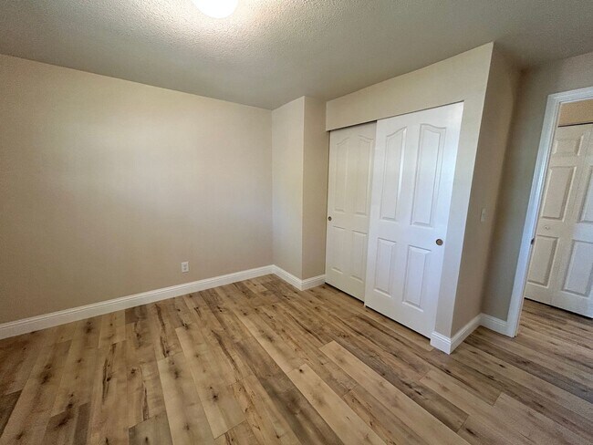 Building Photo - Newly Renovated 3 Bedroom, 2 Bath Home in ...