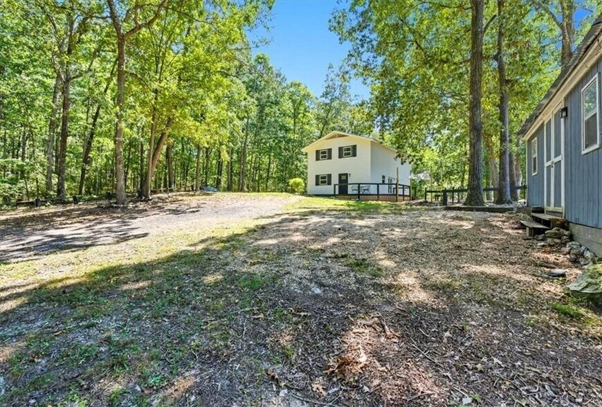 Building Photo - 96 Collins Rd