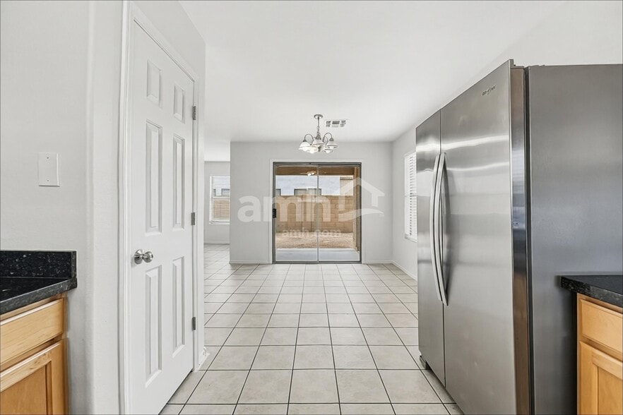 Building Photo - 6133 S Wilson Dr