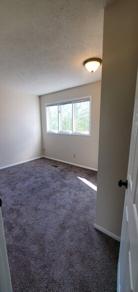 Building Photo - 1110 Timbercreek Dr