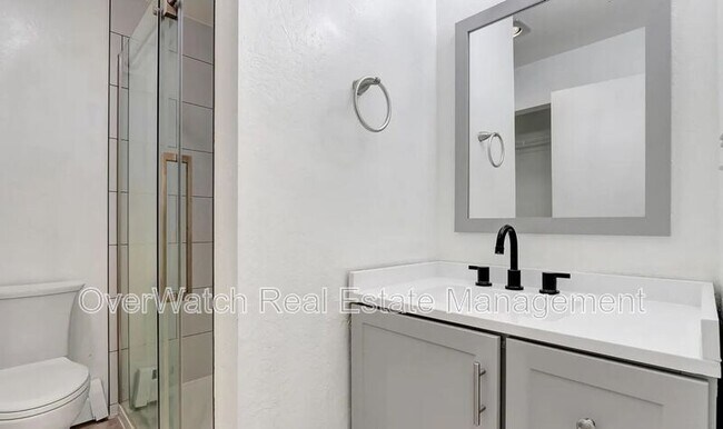 Building Photo - 4202 Pinnacle Cir