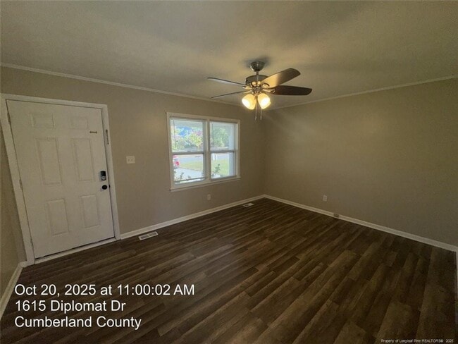 Building Photo - 1615 Diplomat Dr