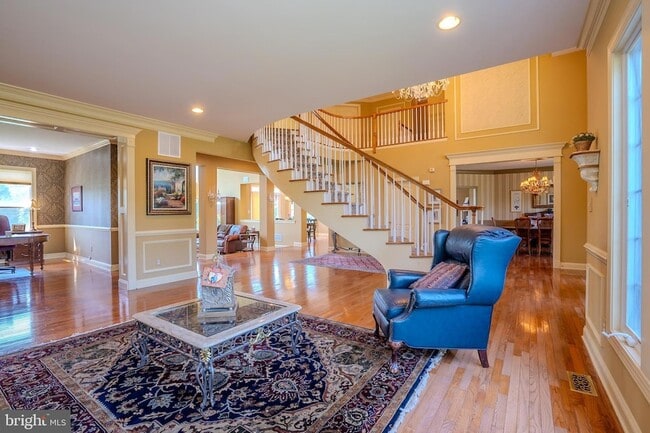Building Photo - 19 Meadowlark Dr