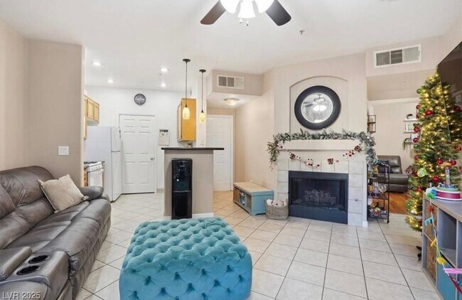 Building Photo - 7147 S Durango Dr