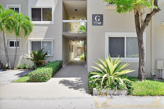 Building Photo - 7740 Camino Real