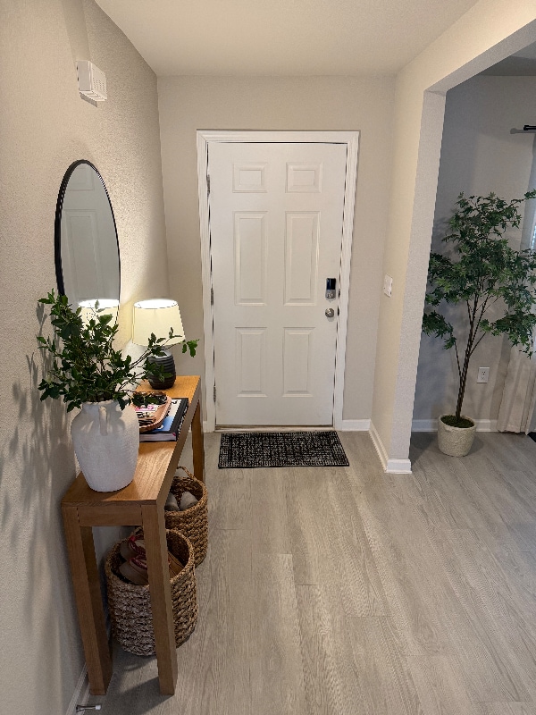 Building Photo - 24570 Broken Sound LP