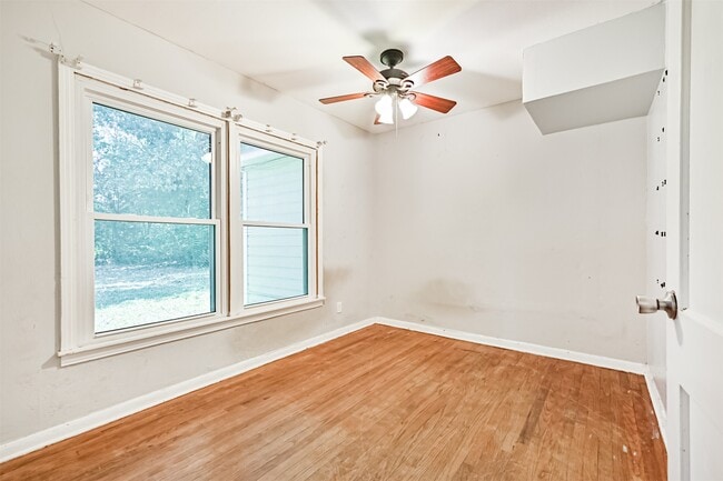 Building Photo - 1007 Plum St