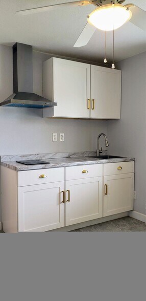 Building Photo - 5122 Lady Slipper Ave