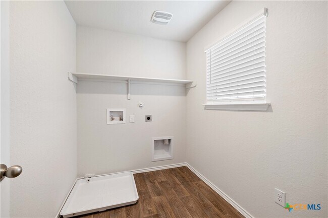 Building Photo - 2861 Brogan Creek