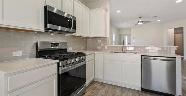 Building Photo - 2100 Daleside Ln