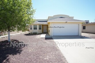 Building Photo - 807 Jaime St