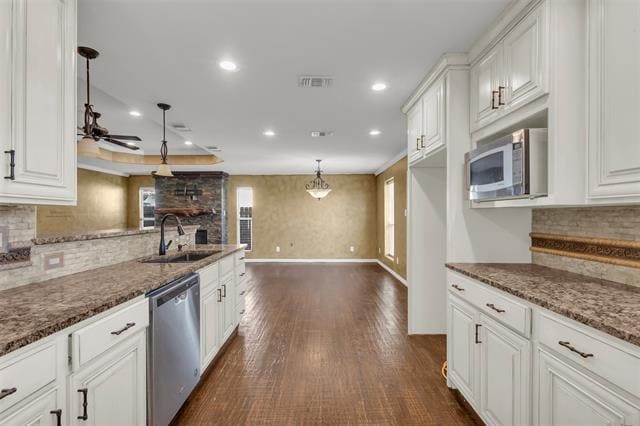 Building Photo - 3613 Cork Pl