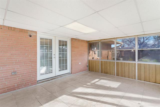 Building Photo - 831 Warren Way