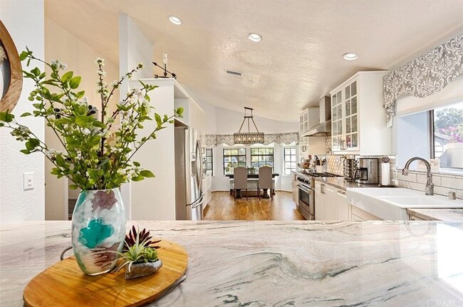 Building Photo - 13562 Vellanto Way