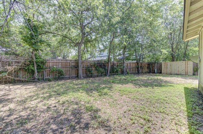 Building Photo - 5301 Indio Cir