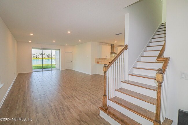 Building Photo - 483 Stargaze Ln