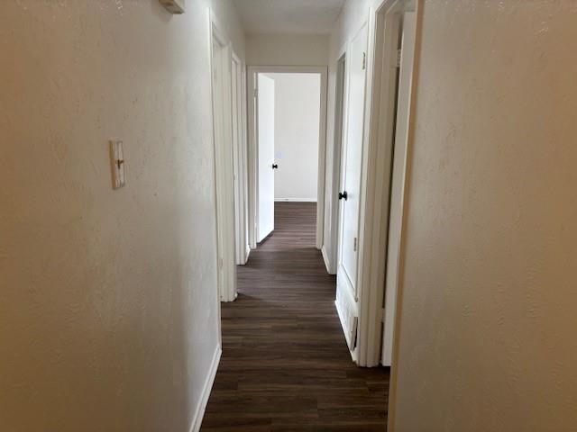 Building Photo - 6052 Highcrest Dr