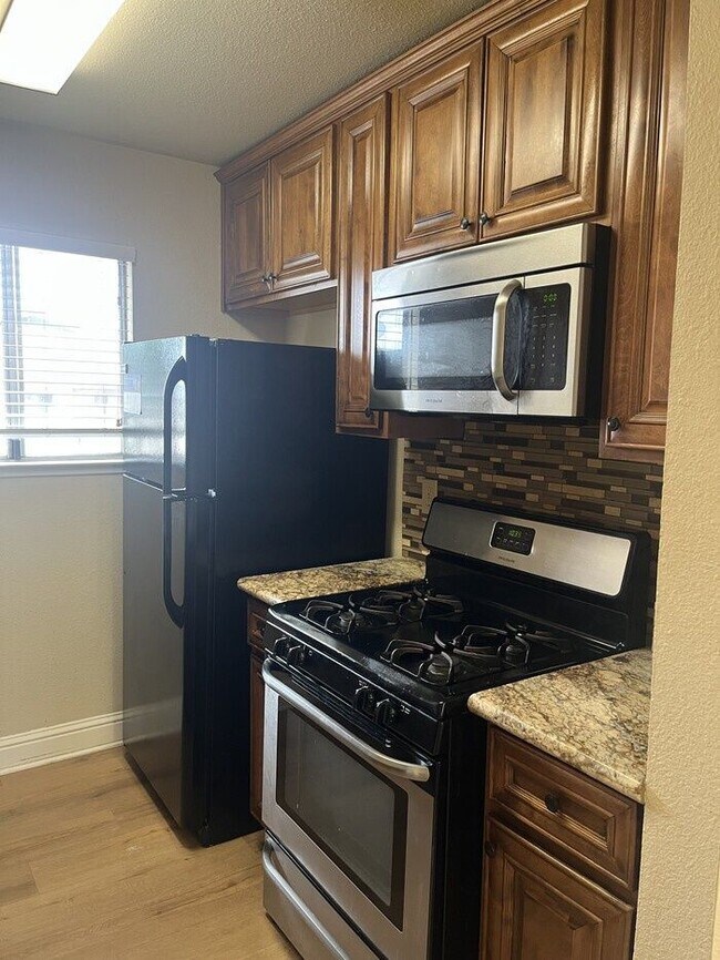 Building Photo - 11543 Quartz Dr