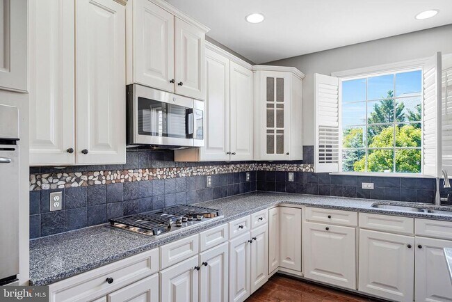 Building Photo - 22247 Waterberry Terrace