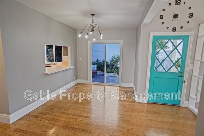 Building Photo - 26020 Moreno Dr