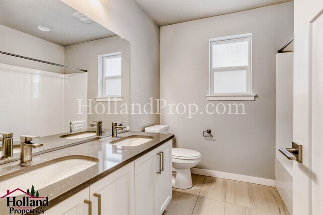 Building Photo - A must-see home in Beaverton where style, location, and lifestyle come together