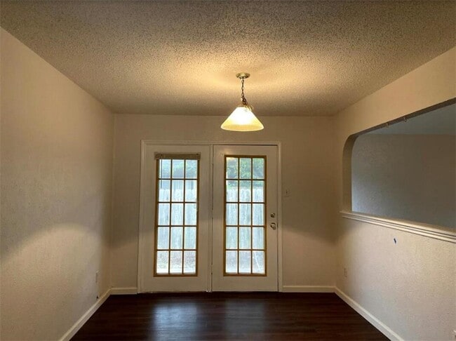 Building Photo - 12103 Sunderland Dr