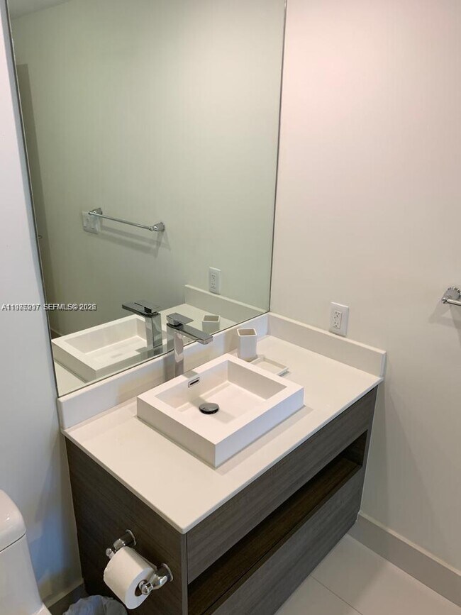 Building Photo - 1100 S Miami Ave