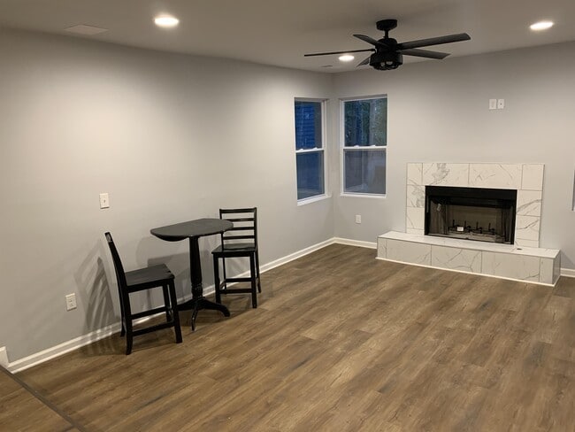 Building Photo - 924 Chapman Cir