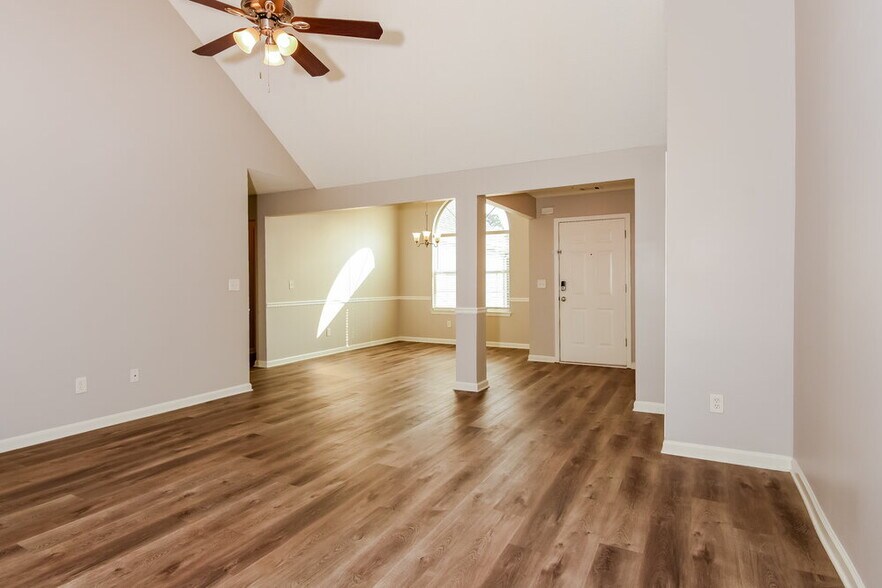 Building Photo - 6967 Fields Dr