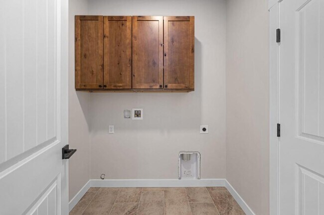 Building Photo - 1540 US-50