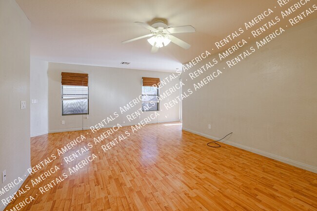 Building Photo - 1104 S 238th Dr