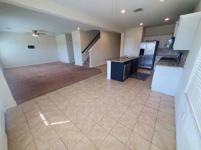 Building Photo - 248 Crowfoot Dr