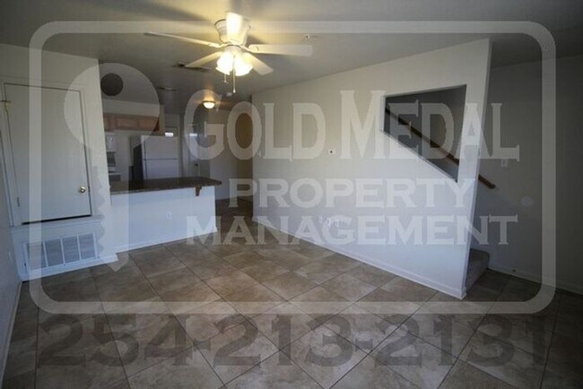 Building Photo - 1103 Lansberry Ct