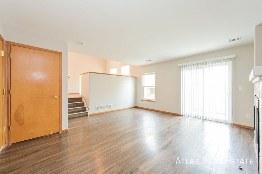 Building Photo - 9451 Albion St