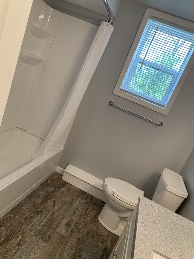 Building Photo - 1220 Stoughton Ave