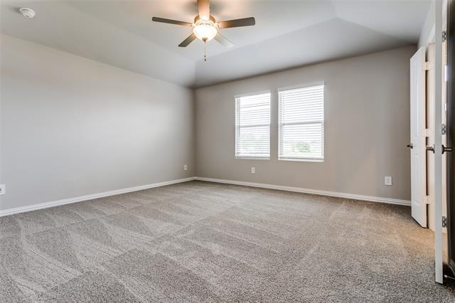 Building Photo - 708 McKenna Dr